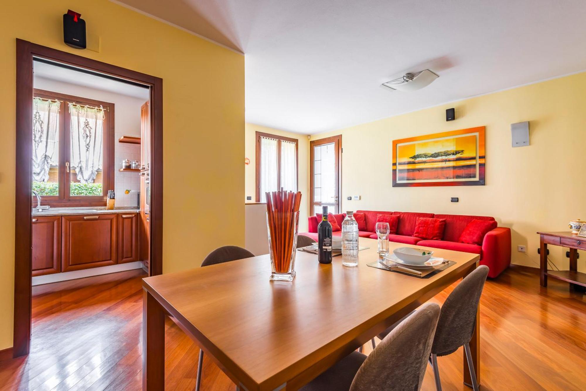 Jacuzzi Apartment In Italian Villa, Wi-Fi & Garden Sassuolo - Maranello Casalgrande Exterior photo