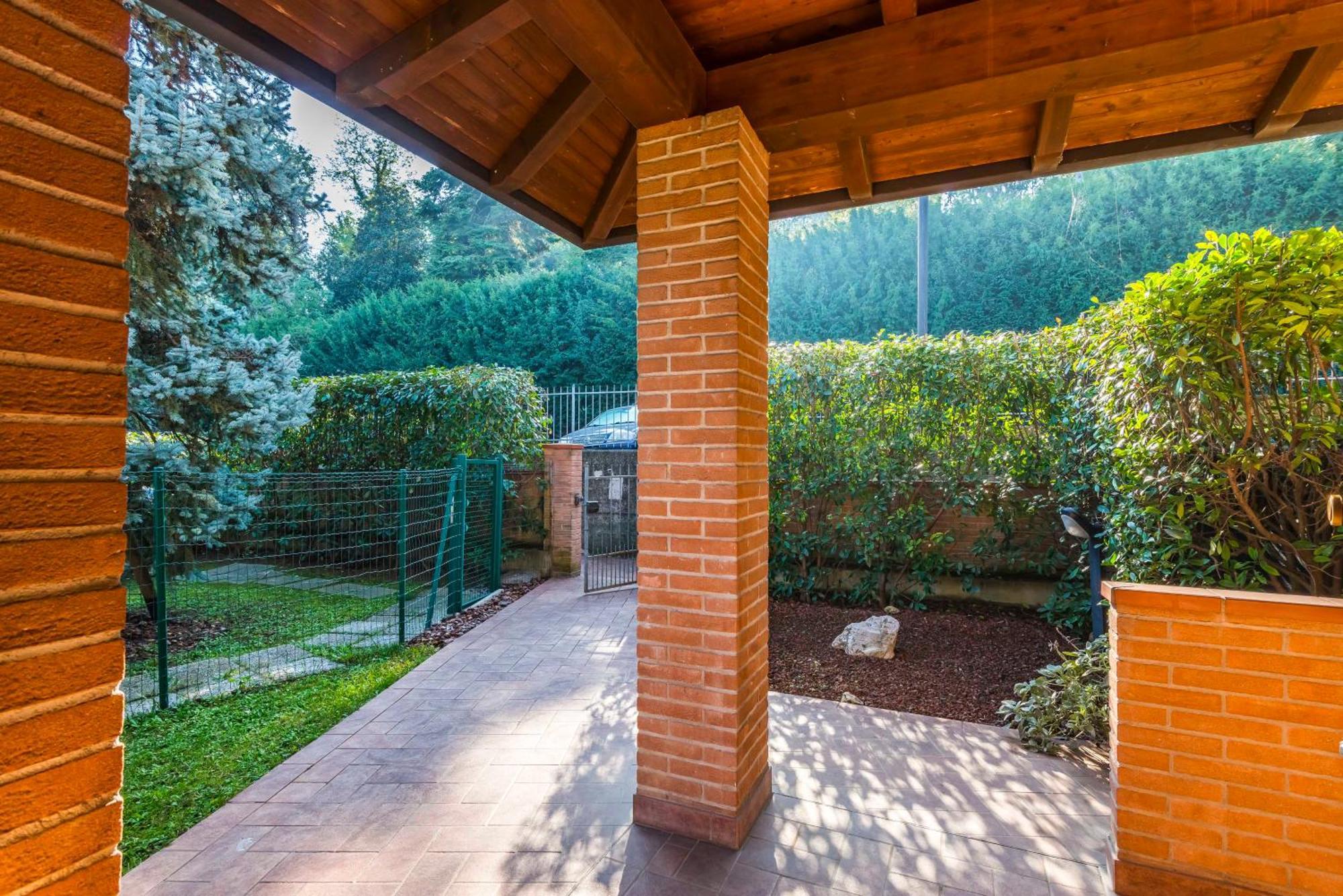 Jacuzzi Apartment In Italian Villa, Wi-Fi & Garden Sassuolo - Maranello Casalgrande Exterior photo